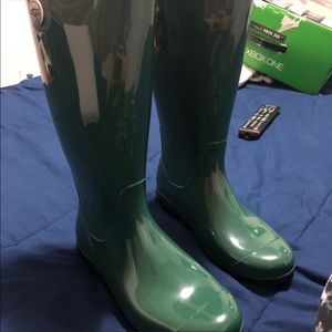 UGG rain boots
